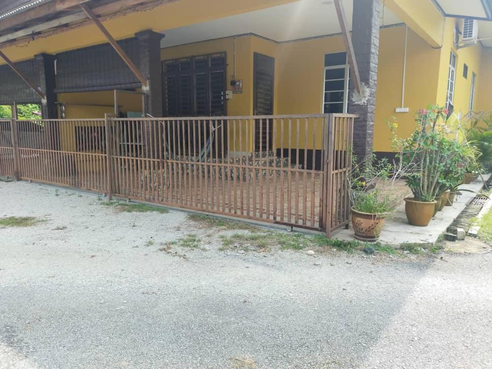 Rumah Tumpangan Di Kuala Terengganu, Terengganu Homestay D Exterior photo